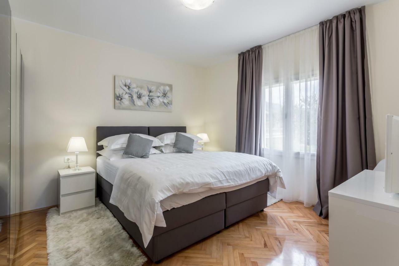 Mise Luxury Apartments Kastela Ngoại thất bức ảnh