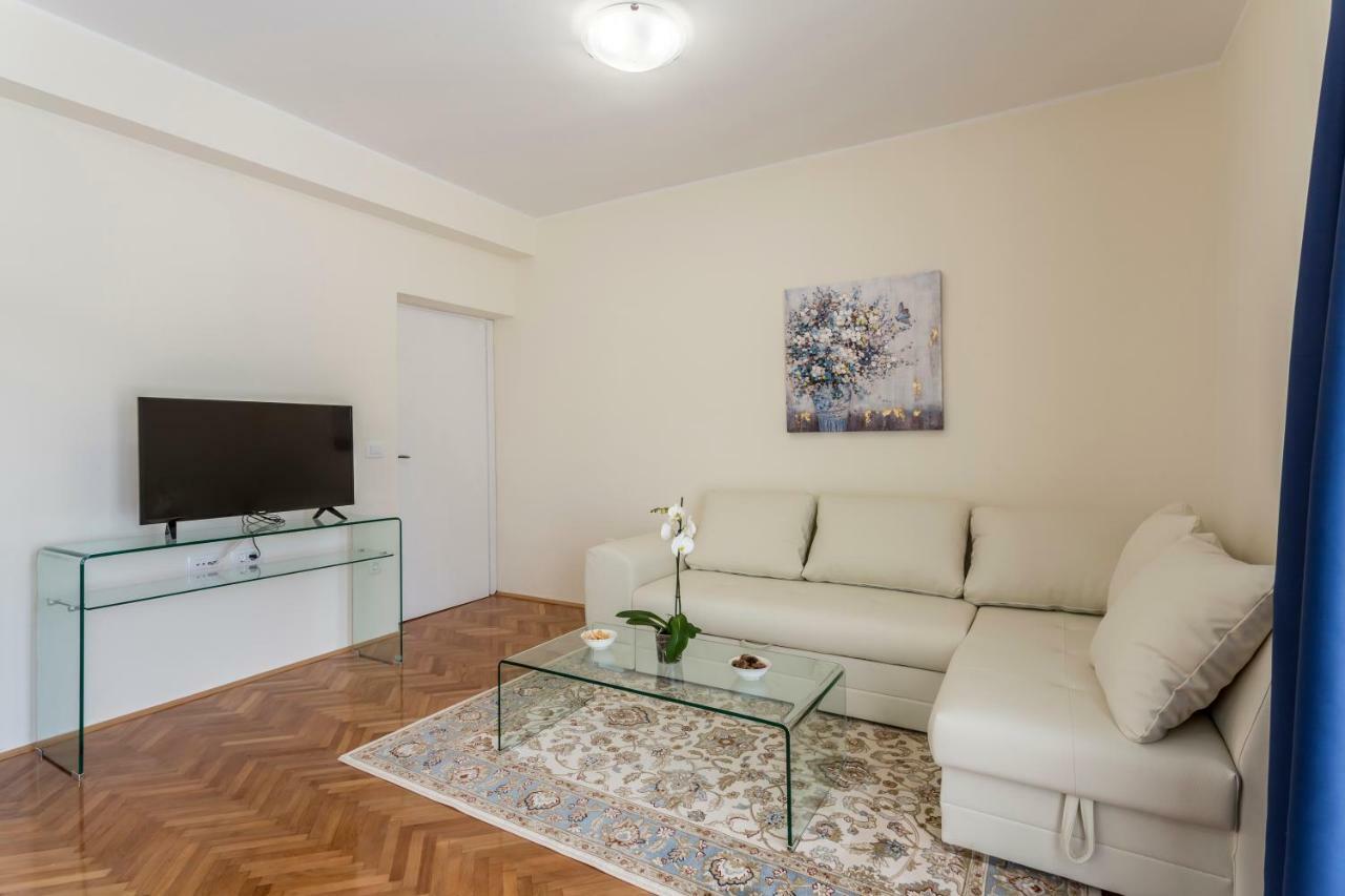 Mise Luxury Apartments Kastela Ngoại thất bức ảnh