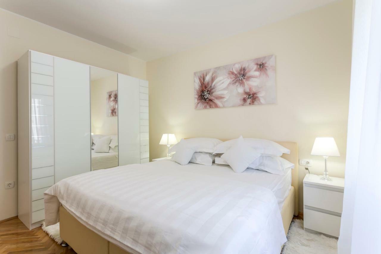 Mise Luxury Apartments Kastela Ngoại thất bức ảnh