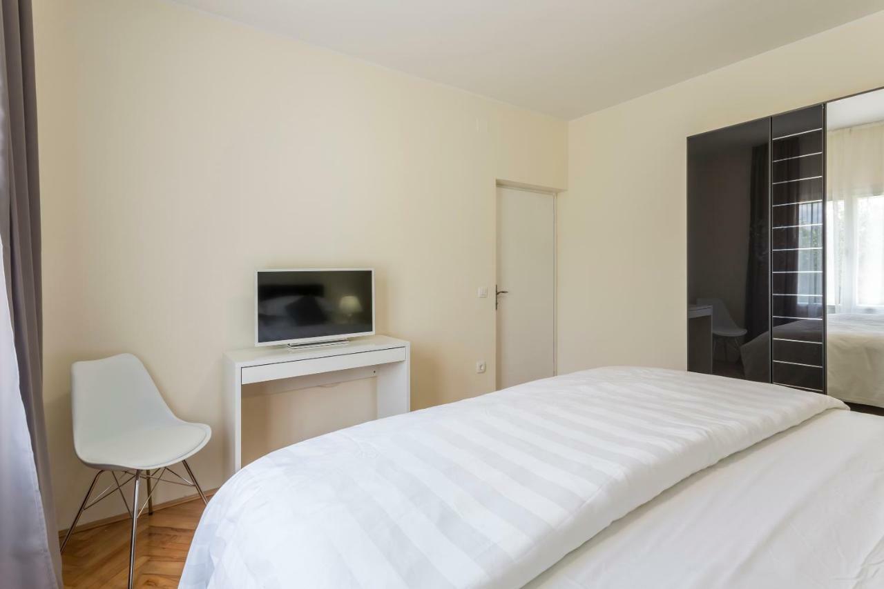 Mise Luxury Apartments Kastela Ngoại thất bức ảnh