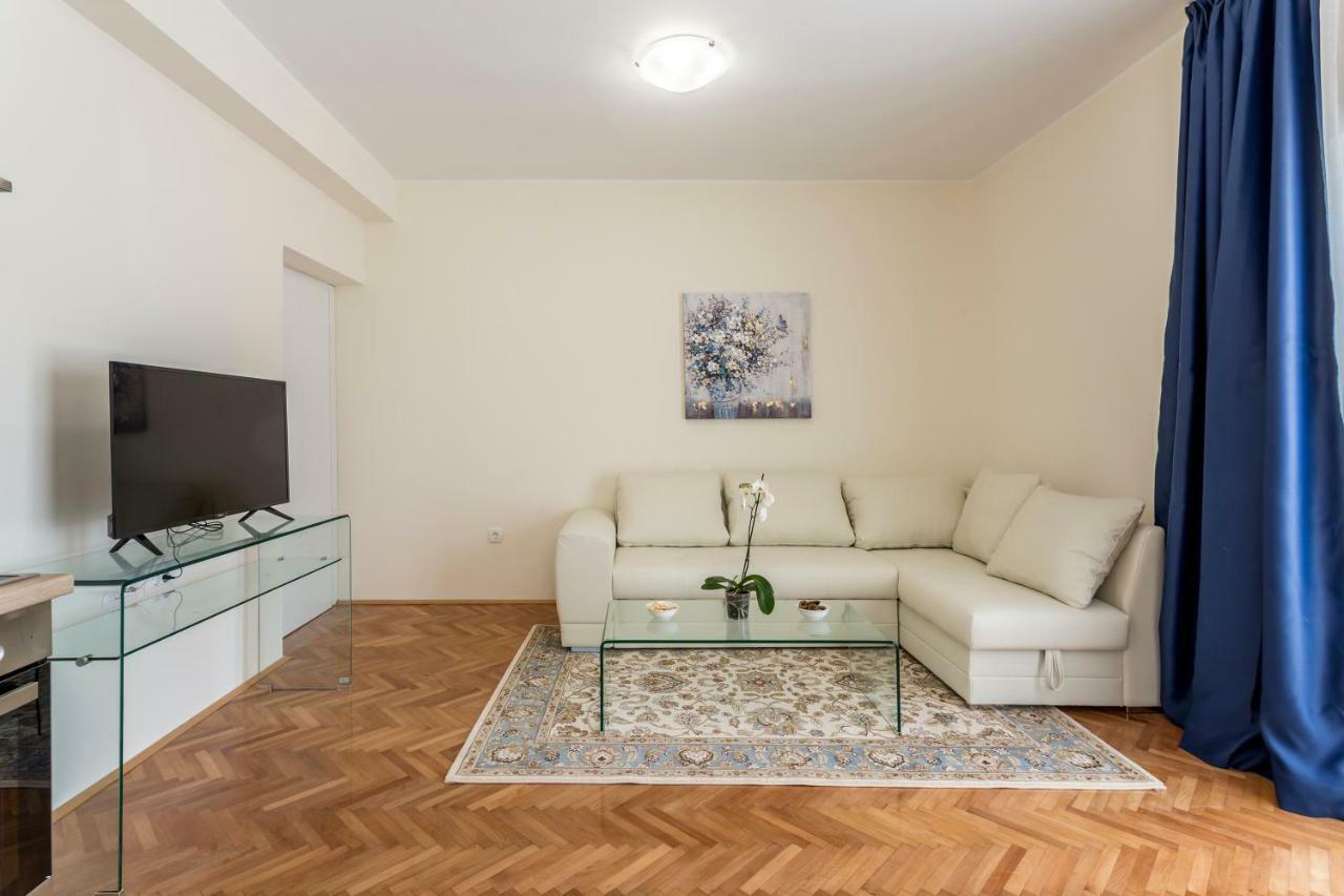 Mise Luxury Apartments Kastela Ngoại thất bức ảnh