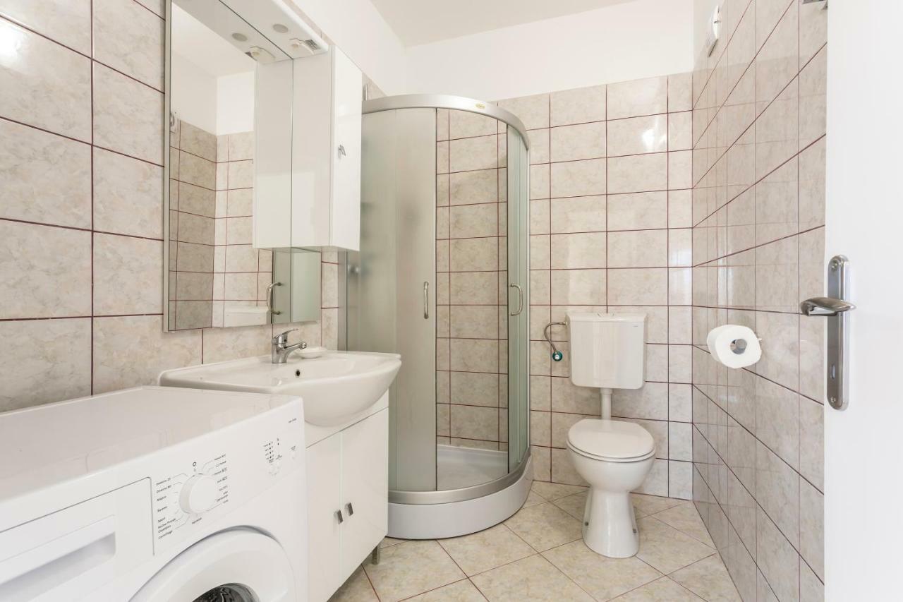 Mise Luxury Apartments Kastela Ngoại thất bức ảnh