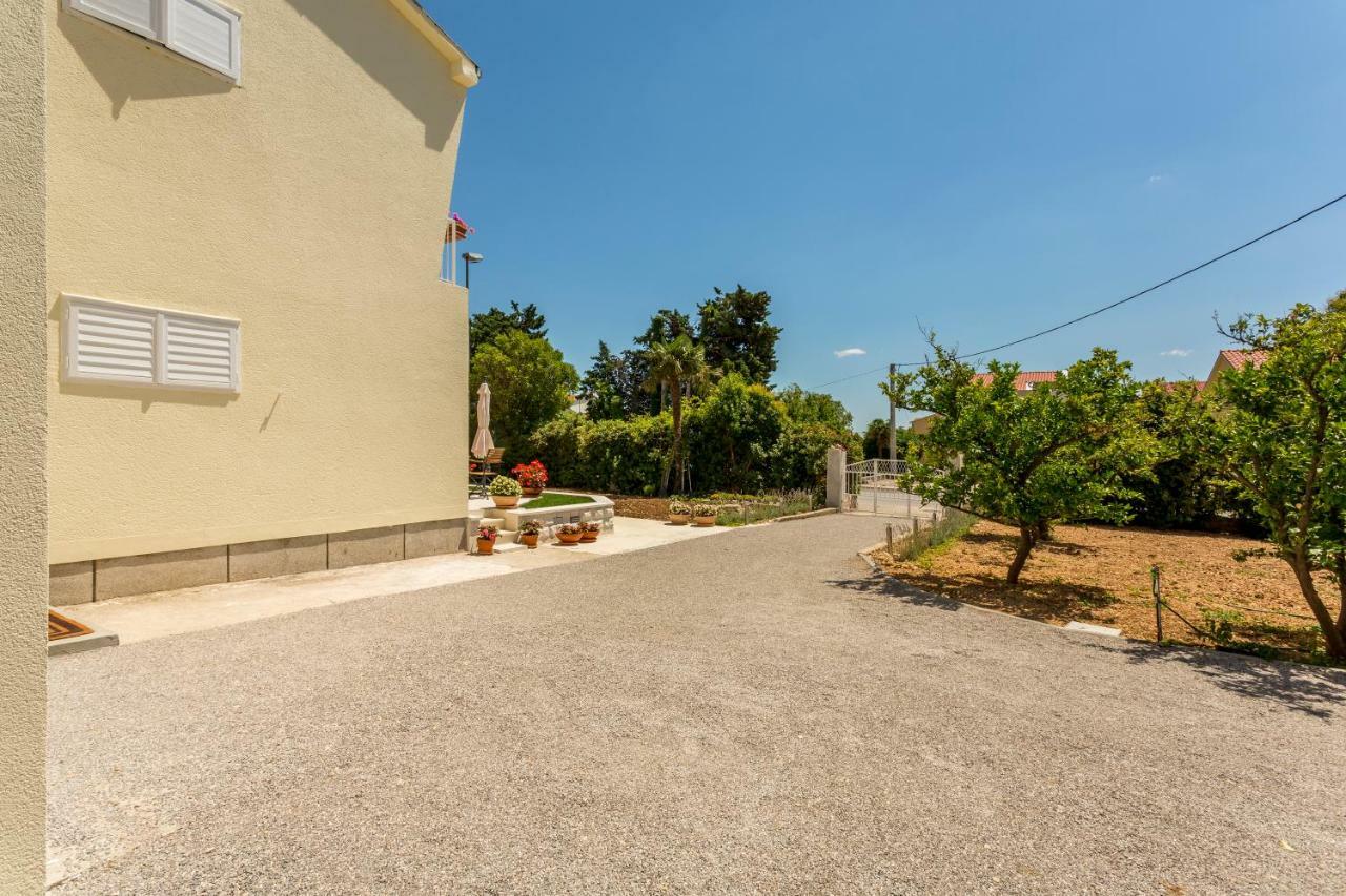 Mise Luxury Apartments Kastela Ngoại thất bức ảnh