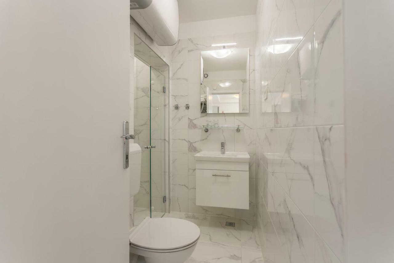 Mise Luxury Apartments Kastela Ngoại thất bức ảnh